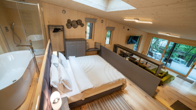 Lépcső-ház Nomád Hotel & Glamping